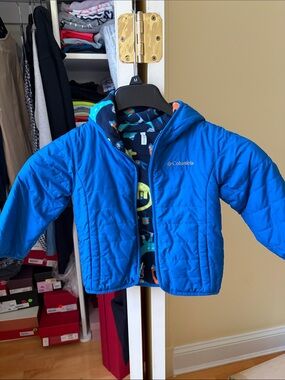 Columbia Bright Blue Kids Hooded Puffer with Printed Lining REVERSIBLE SIZE 3